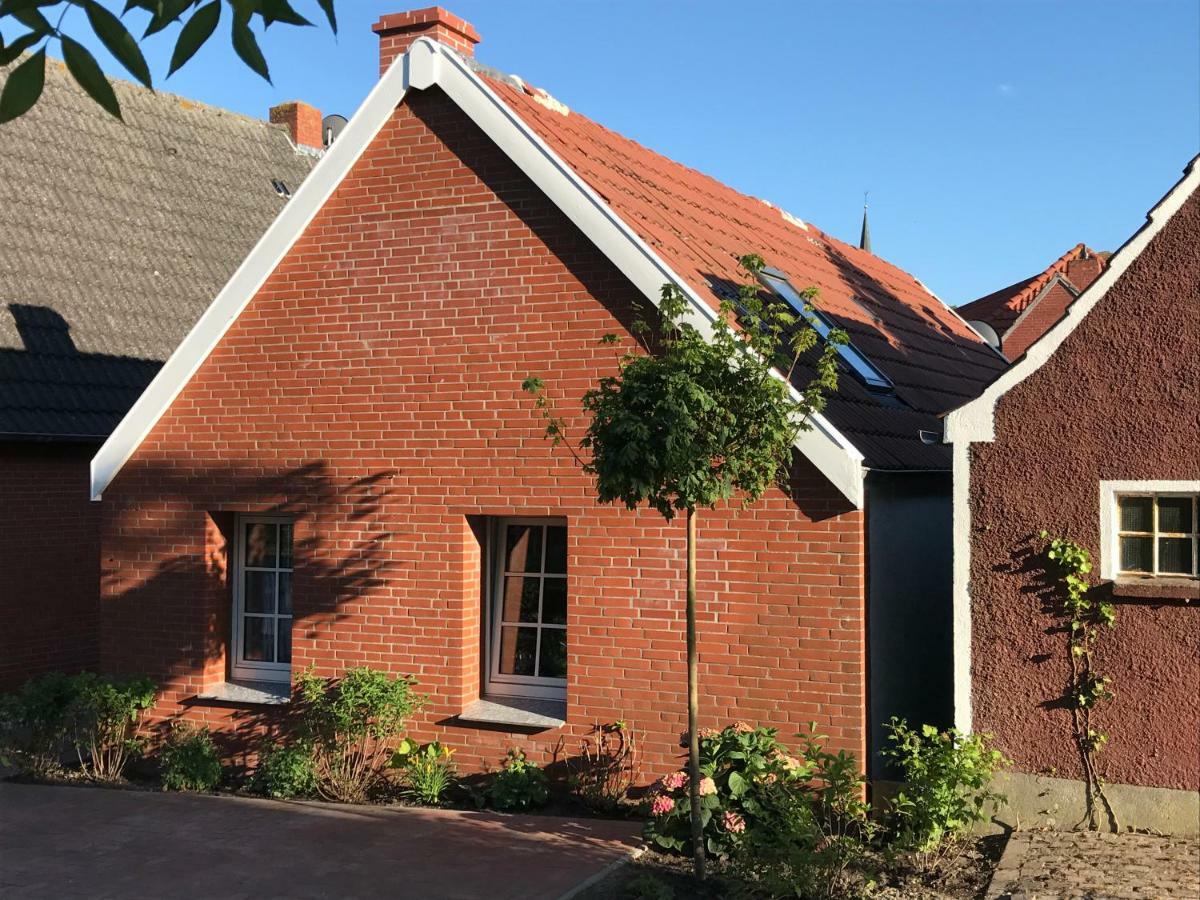 Ferienhaus Wattwurm Rysum المظهر الخارجي الصورة